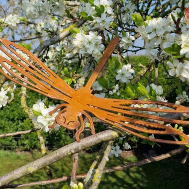 Rusted Metal Dragonfly