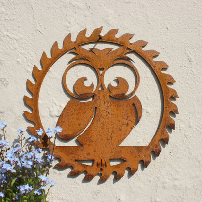 Metal Owl In Saw blade
