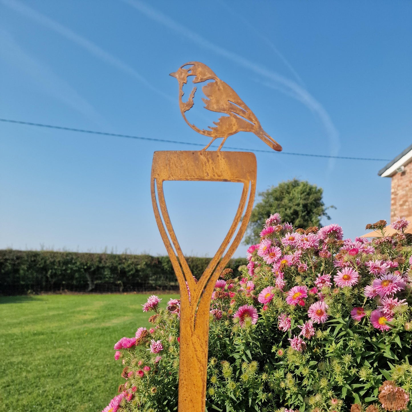 Metal Robin on Fork Handle Decor
